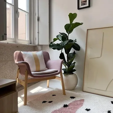 Cosy Minimalist Duplex Apartmán *