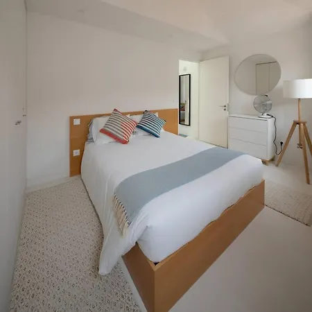 아파트 Cosy Minimalist Duplex 포르투