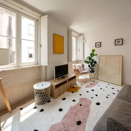 Cosy Minimalist Duplex Porto