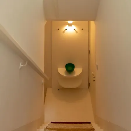 Cosy Minimalist Duplex Apartmán