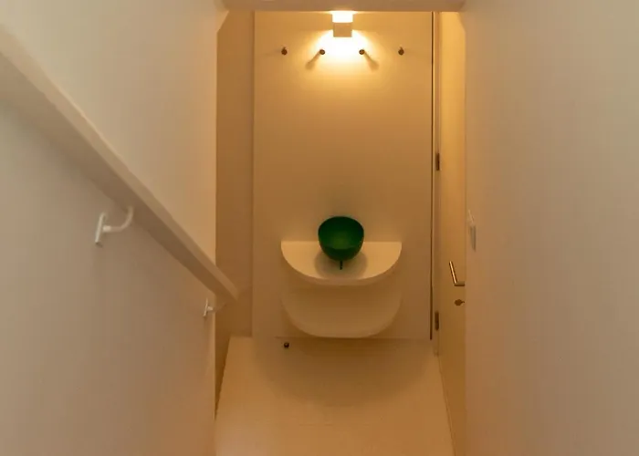 Cosy Minimalist Duplex Appartement